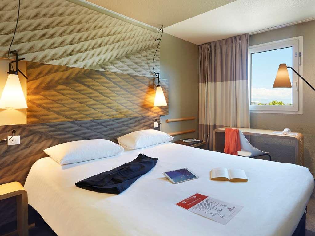 Ibis Archamps Porte De Geneve Quarto foto