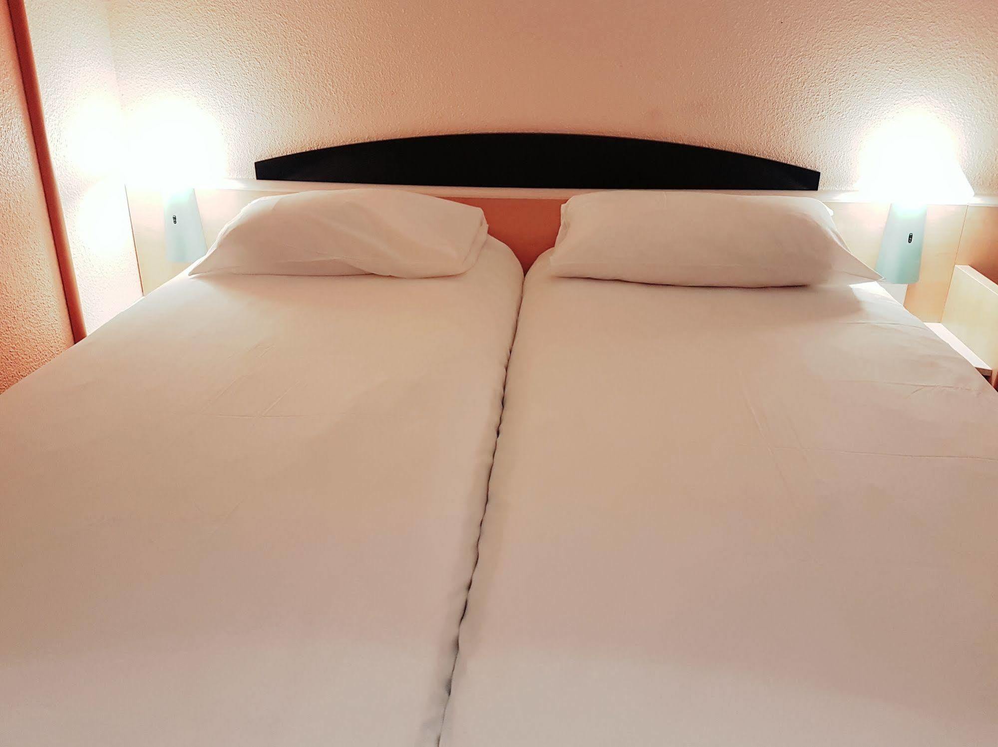 Ibis Archamps Porte De Geneve Exterior foto